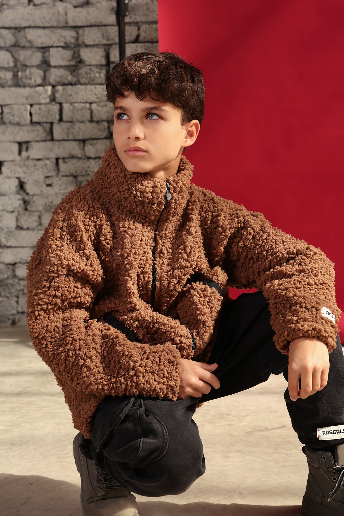 The Teddy hug jacket- youth