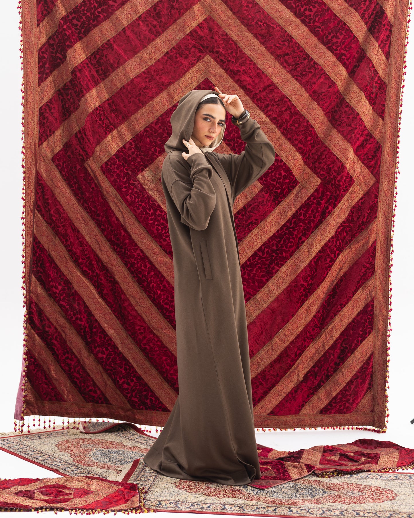 Everyday Abaya – Oysho Fabric