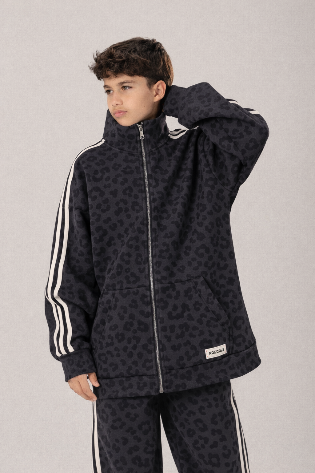 The wild jaguar set- youth