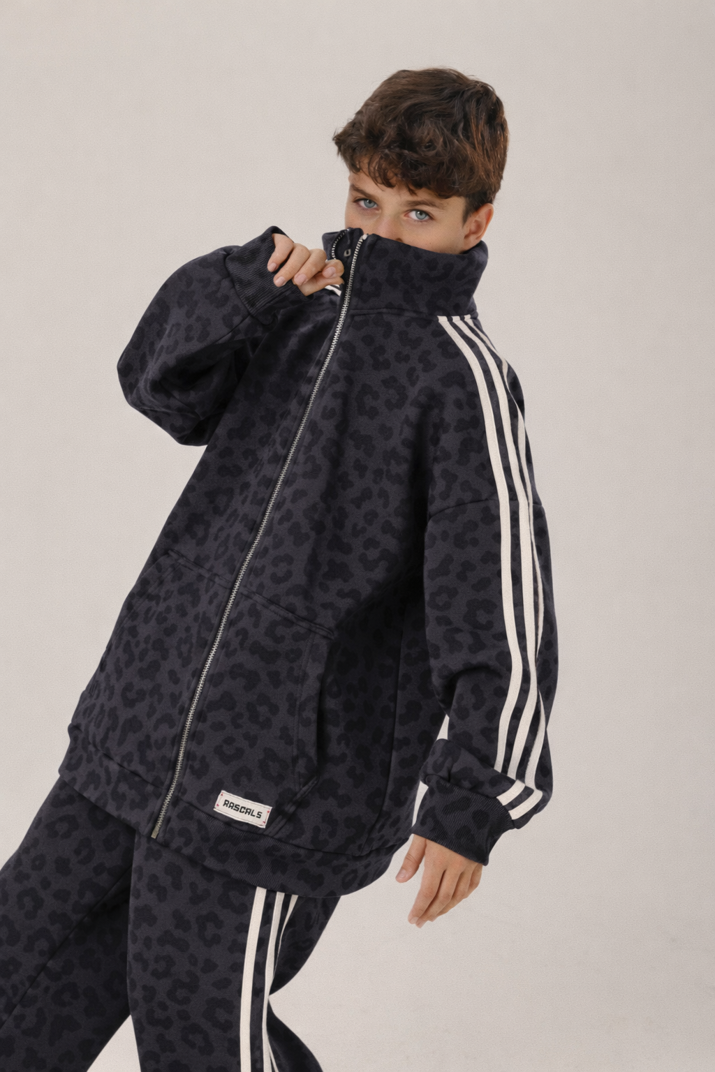 The wild jaguar set- youth